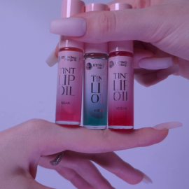 Hypoallergenic Oil Lip Tint: Stralende Lippen met Zachte Verzorging