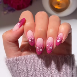 Love is in the nails: Valentijnslooks met Claresa gellak