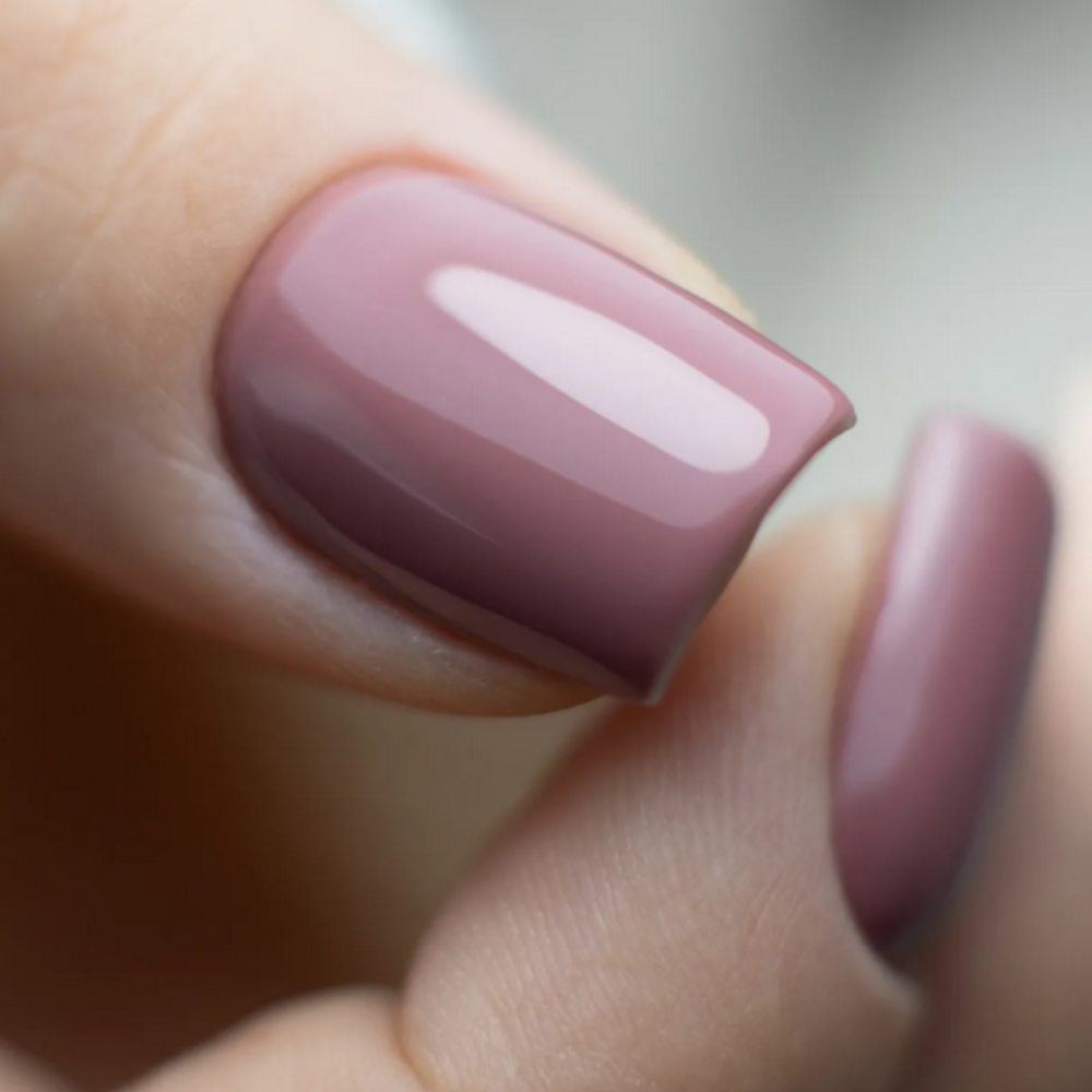 Gecombineerde_Manicure_Wat_Is_Het_en_Hoe_Zorgt_Het_voor_Perfecte_Nagels_2