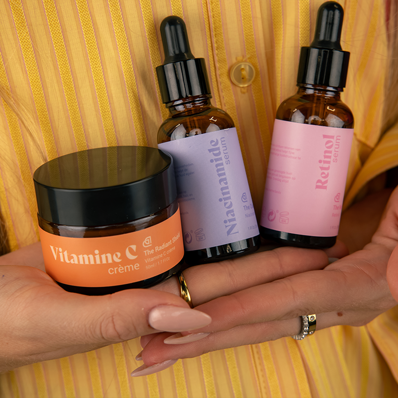 Vitamine-c-creme_-niacinamide-en-retinol_1_