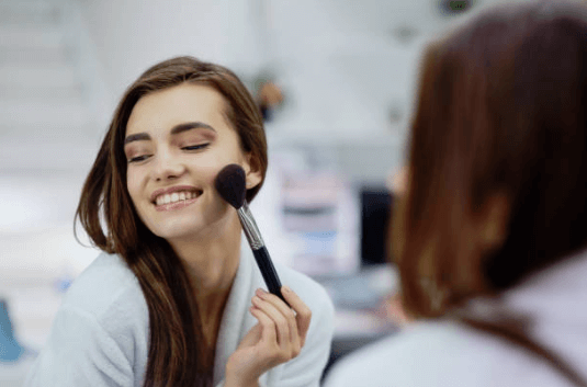 Waarom hypoallergene make-up? | DermaRolling.nl